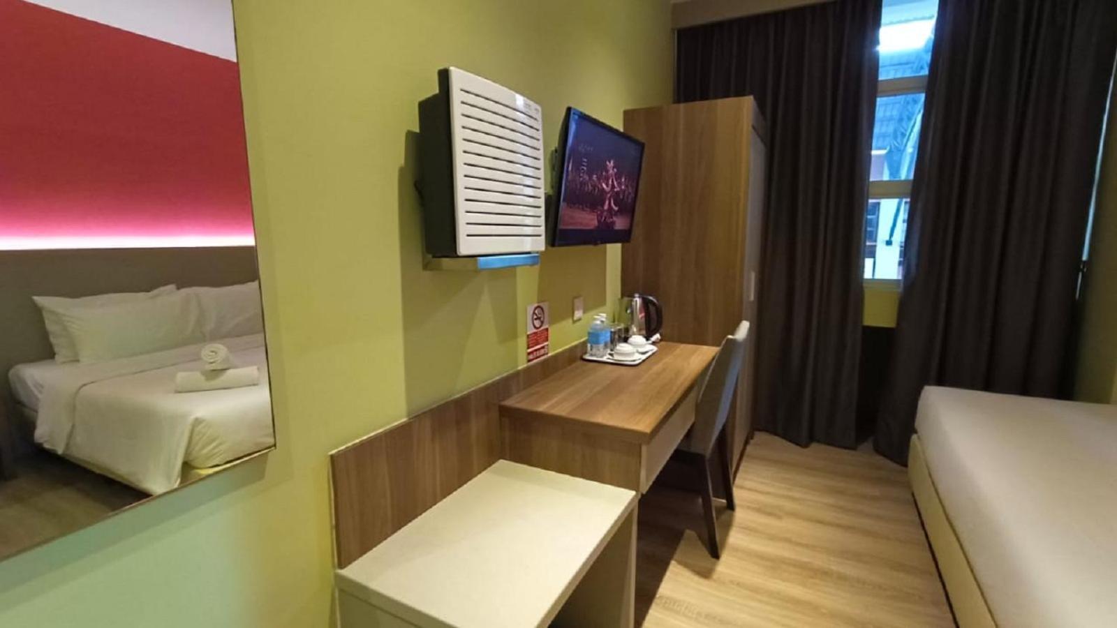 Yee Hotel Permas Jaya Johor Bahru Esterno foto