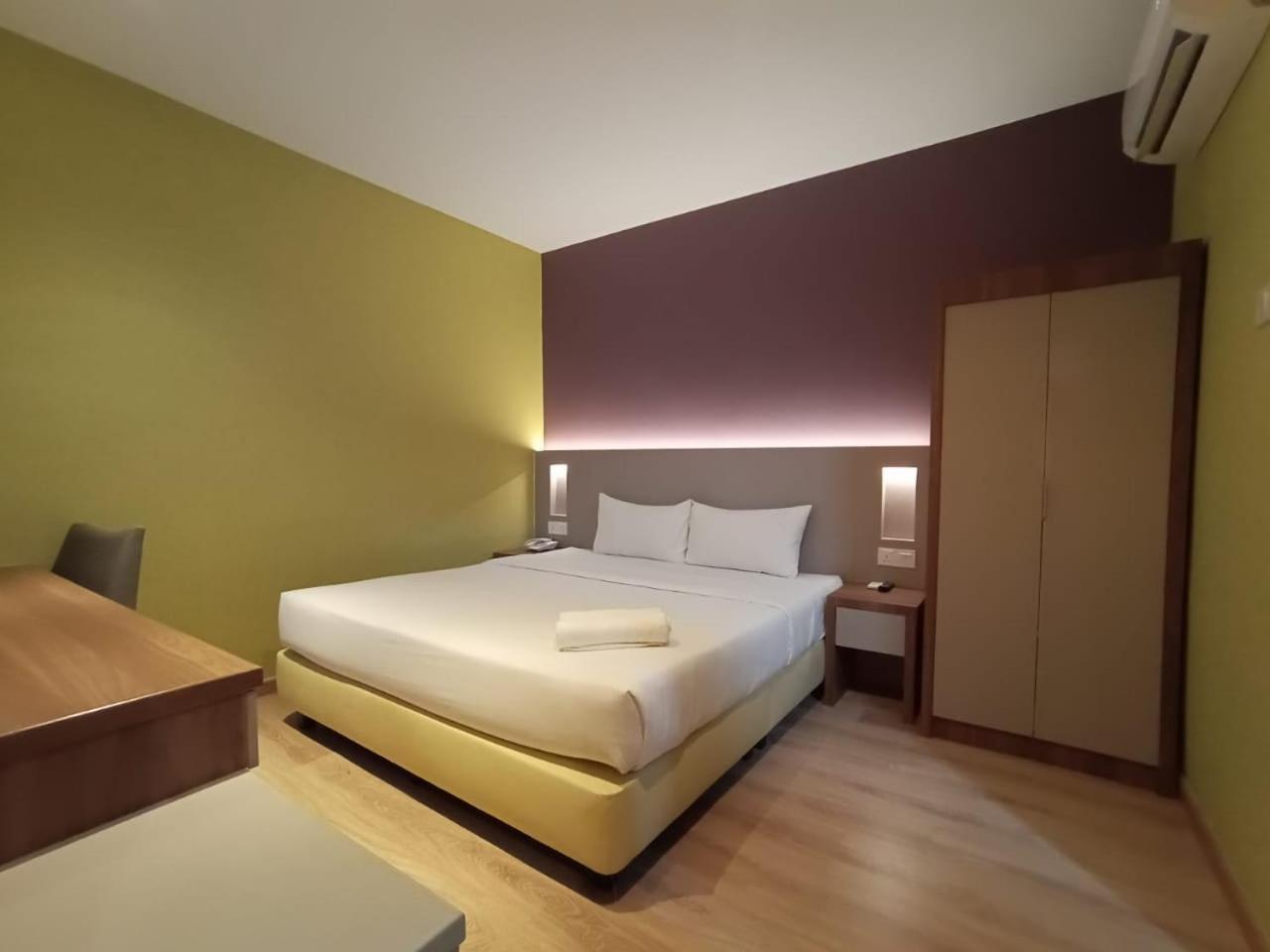 Yee Hotel Permas Jaya Johor Bahru Esterno foto